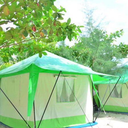Koh Ngai Camping Hotell Eksteriør bilde