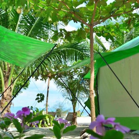 Koh Ngai Camping Hotell Eksteriør bilde