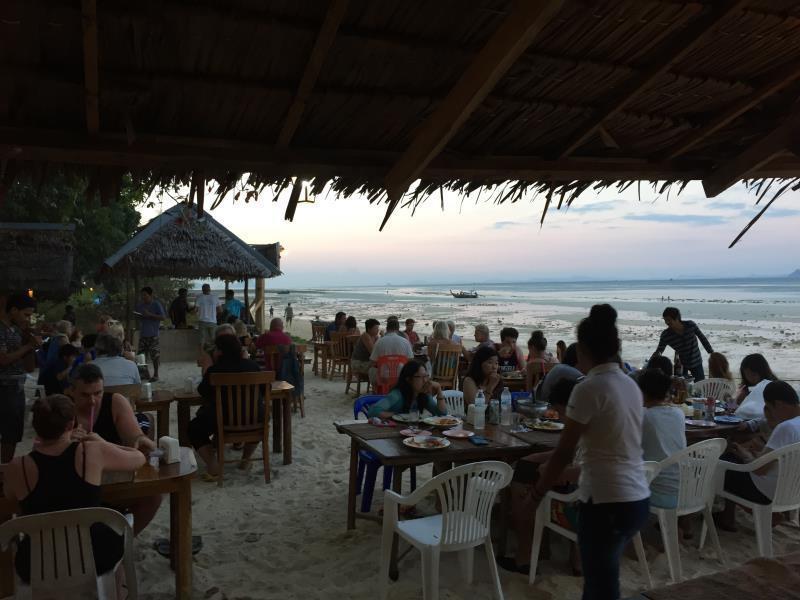 Koh Ngai Camping Hotell Eksteriør bilde